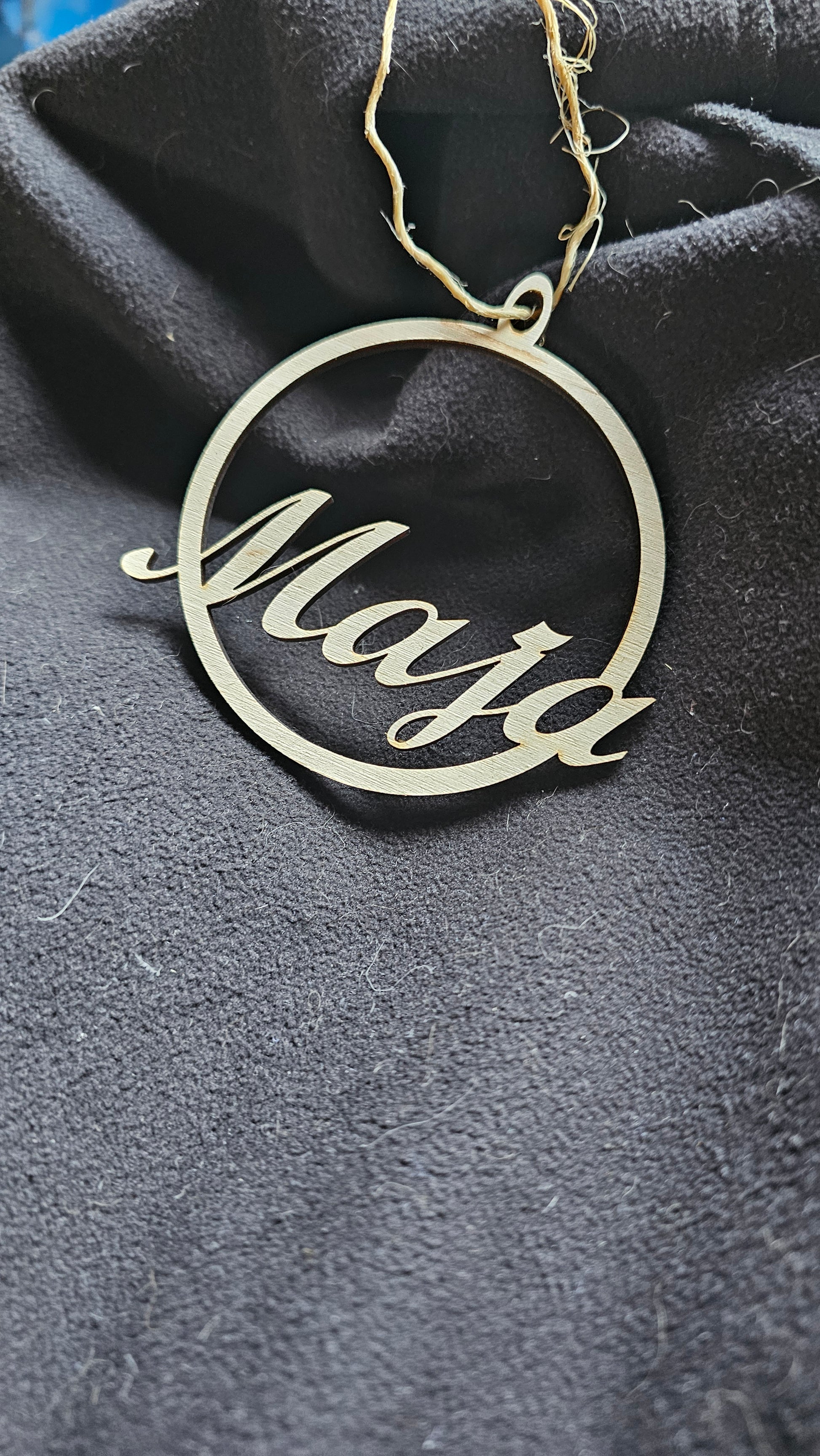 Træjulekugle med personligt navn