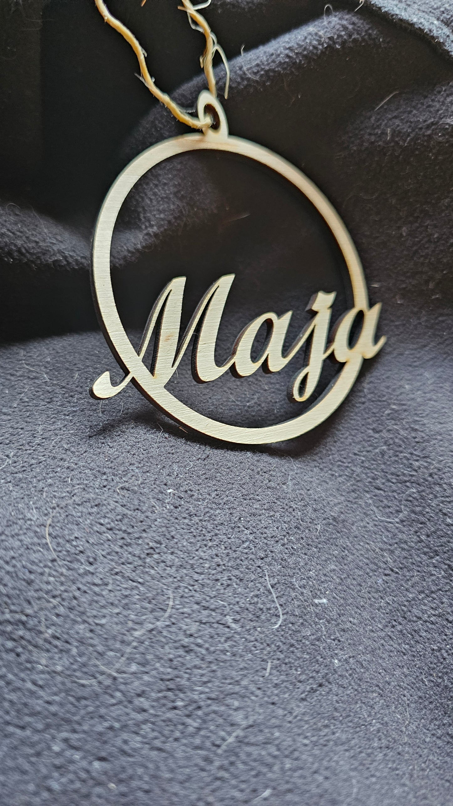 Julekugle af træ med valgfrit navn