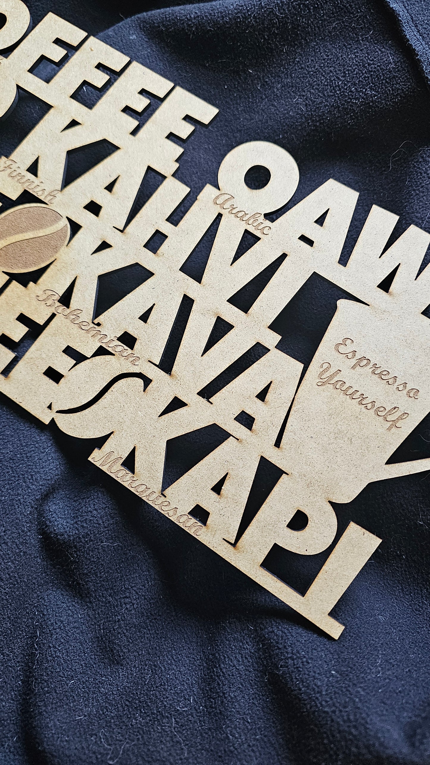 Kaffe skilt i mokka farver
